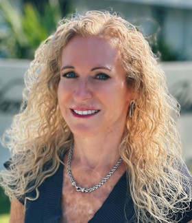 Colleen Casey 