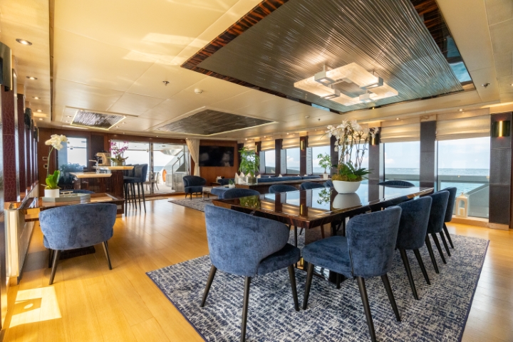 yacht aquanove dinning room