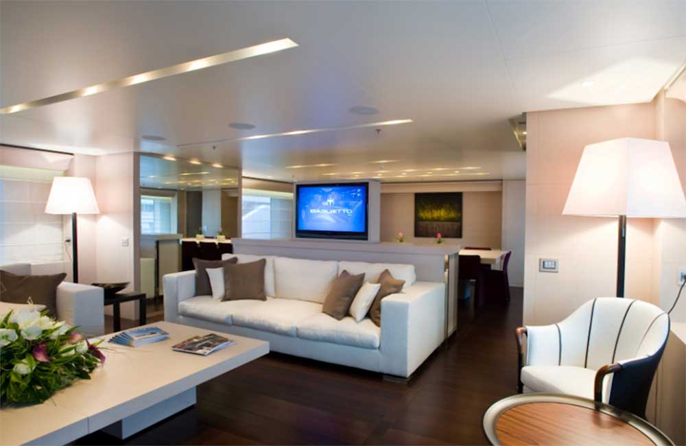 Entertainment room on yacht Baglietto