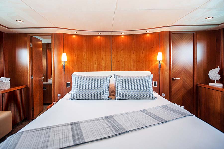 Yacht Froggy Master Bedroom