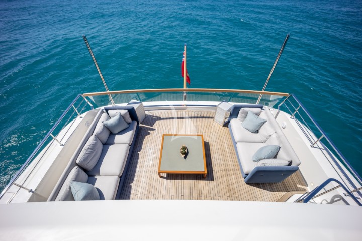 yacht phoenix upper deck overview