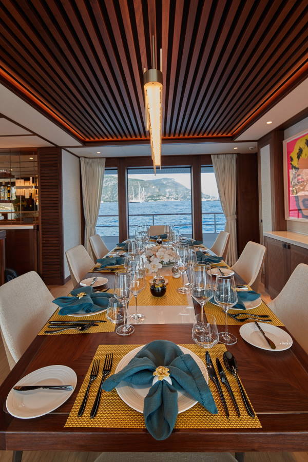 Yacht Solemates Dining View Port