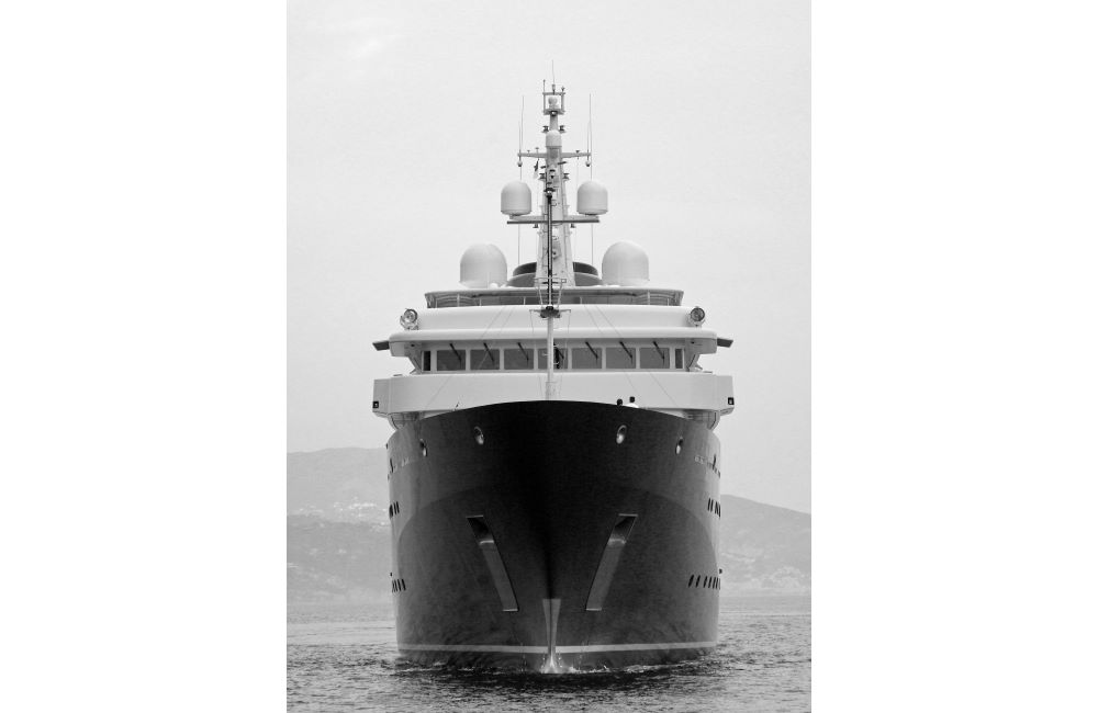 Yacht Yersin Front View