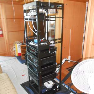 Electronic equipment rack