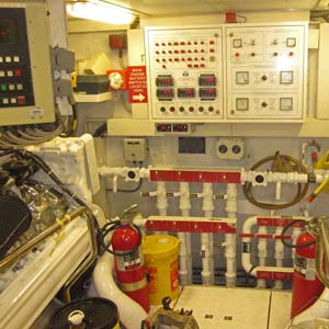 Yacht bilge control manifold